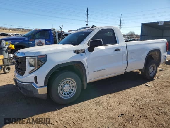 ✅ 2024 GMC Sierra 1500 • VIN: 3GTNUAED8RG219406 • Lot: 88583145. Wystawiony na Copart z przebiegiem 4 394 mil. Bezpłatny archiwum sprzedaży aukcyjnych z USA i szczegółowy raport historii pojazdu na DreamBid. Zdjęcie 1.