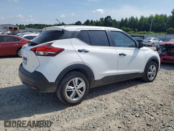 ✅ 2020 Nissan Kicks S • VIN: 3N1CP5BV6LL529106 • Lot: 62308815. Listed on Copart with 85,836 mi. Free auction sales archive from the USA and detailed vehicle history report at DreamBid. Image 3.