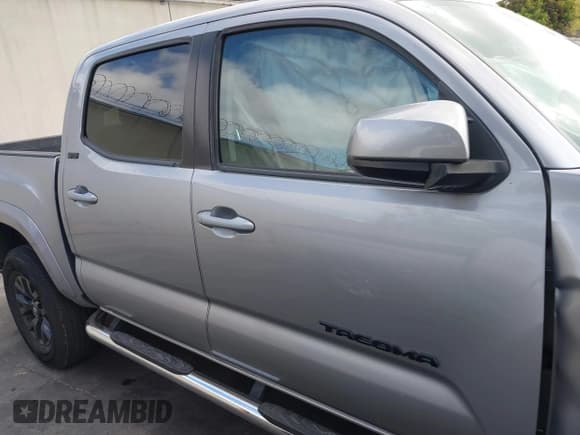 ✅ 2020 Toyota Tacoma SR5 • VIN: 5TFAZ5CN8LX094154 • Lot: 43331639. Listed on IAAI with 67,089 mi. Free auction sales archive from the USA and detailed vehicle history report at DreamBid. Image 14.