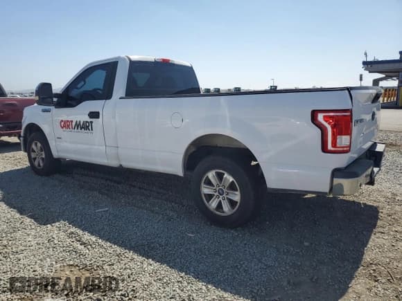 ✅ 2017 Ford F-150 XL • VIN: 1FTMF1CPXHKD54672 • Lot: 61832645. Wystawiony na Copart z przebiegiem 137 919 mil. Bezpłatny archiwum sprzedaży aukcyjnych z USA i szczegółowy raport historii pojazdu na DreamBid. Zdjęcie 2.