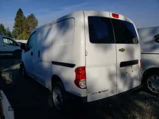 2017 Chevrolet City Express Cargo LS с VIN 3N63M0YN6HK696995, выставлен на аукционе Copart как лот 83814605 с пробегом 99 649 миль миль и Списание • Salvage title. История ставок и продаж доступна на DreamBid. Изображение 2.