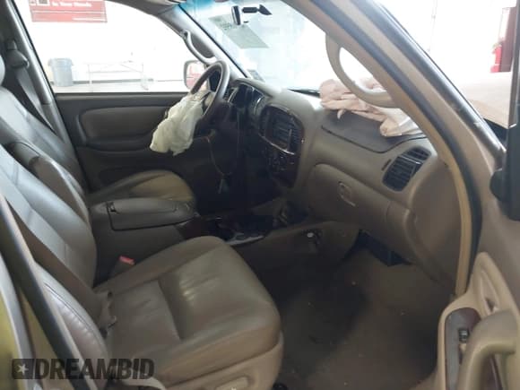 ✅ 2005 Toyota Sequoia SR5 • VIN: 5TDZT34A05S262012 • Lot: 43068592. Wystawiony na IAAI z przebiegiem 209 002 mil. Bezpłatny archiwum sprzedaży aukcyjnych z USA i szczegółowy raport historii pojazdu na DreamBid. Zdjęcie 5.