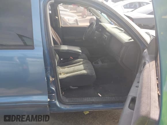 ✅ 2002 Dodge Dakota SLT • VIN: 1B7HL48XX2S651047 • Lot: 42024449. Wystawiony na IAAI z przebiegiem 138 903 mil. Bezpłatny archiwum sprzedaży aukcyjnych z USA i szczegółowy raport historii pojazdu na DreamBid. Zdjęcie 5.