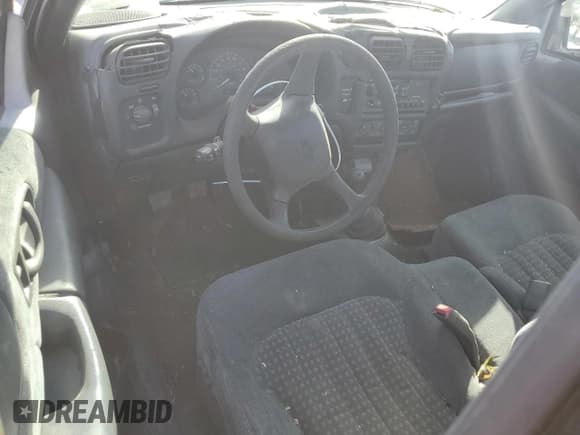 ✅ 1999 Chevrolet S-10 LS • VIN: 1GCCS144XXK108120 • Лот: 77811424. Опубликован ранее на Copart с пробегом 180 507 миль. Бесплатный доступ к архиву аукционных продаж из США и подробный отчёт об истории автомобиля на DreamBid. Изображение 8.