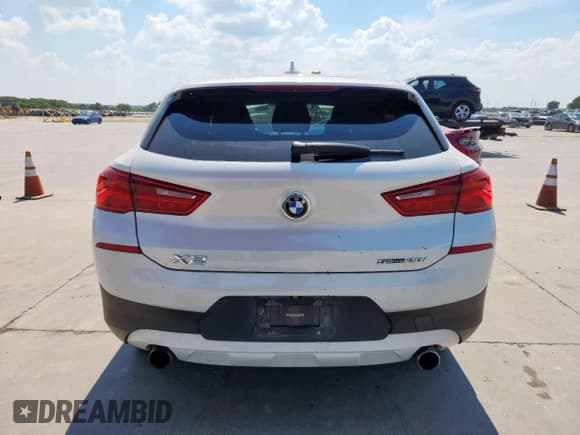 ✅ 2018 BMW X2 sDrive28i • VIN: WBXYJ3C3XJEB37870 • Lot: 81272475. Wystawiony na Copart z przebiegiem 155 260 mil. Bezpłatny archiwum sprzedaży aukcyjnych z USA i szczegółowy raport historii pojazdu na DreamBid. Zdjęcie 6.