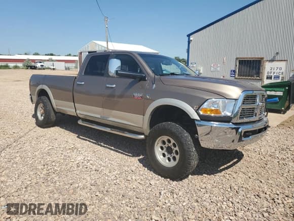 ✅ 2010 Dodge 3500 SLT • VIN: 3D73Y3CL0AG150447 • Lot: 64203815. Listed on Copart with 326,405 mi. Free auction sales archive from the USA and detailed vehicle history report at DreamBid. Image 4.