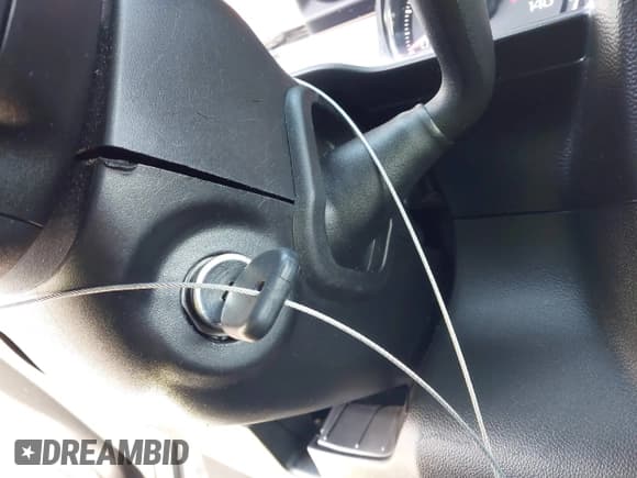 ✅ 2019 Chevrolet Silverado 1500 LT • VIN: 1GCPWCEK4KZ167825 • Lot: 43790842. Wystawiony na IAAI z przebiegiem 150 517 mil. Bezpłatny archiwum sprzedaży aukcyjnych z USA i szczegółowy raport historii pojazdu na DreamBid. Zdjęcie 11.