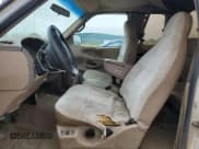 ✅ 1997 Ford F-250 • VIN: 1FTFX27L5VNC27812 • Lot: 54227715. Wystawiony na Copart z przebiegiem 389 172 mil. Bezpłatny archiwum sprzedaży aukcyjnych z USA i szczegółowy raport historii pojazdu na DreamBid. Zdjęcie 7.