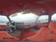 ✅ 1990 GMC Sierra 2500 • VIN: 1GTFC24K8LE514419 • Lot: 57265335. Wystawiony na Copart z przebiegiem 162 045 mil. Bezpłatny archiwum sprzedaży aukcyjnych z USA i szczegółowy raport historii pojazdu na DreamBid. Zdjęcie 14.