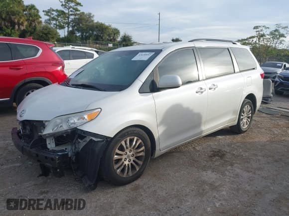 ✅ 2016 Toyota Sienna XLE • VIN: 5TDYK3DC9GS723758 • Lot: 43630852. Listed on IAAI with 143,860 mi. Free auction sales archive from the USA and detailed vehicle history report at DreamBid. Image 2.