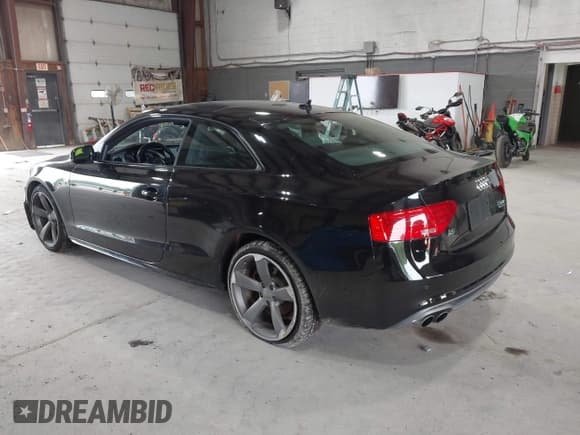 ✅ 2015 Audi A5 Premium Plus • VIN: WAUMFAFRXFA048925 • Лот: 42917717. Опубликован ранее на IAAI с пробегом 61 795 миль. Бесплатный доступ к архиву аукционных продаж из США и подробный отчёт об истории автомобиля на DreamBid. Изображение 3.
