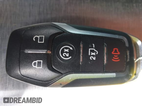 ✅ 2015 Ford F-150 XLT • VIN: 1FTEW1EF0FFB78293 • Lot: 41870190. Listed on IAAI with 164,225 mi. Free auction sales archive from the USA and detailed vehicle history report at DreamBid. Image 11.