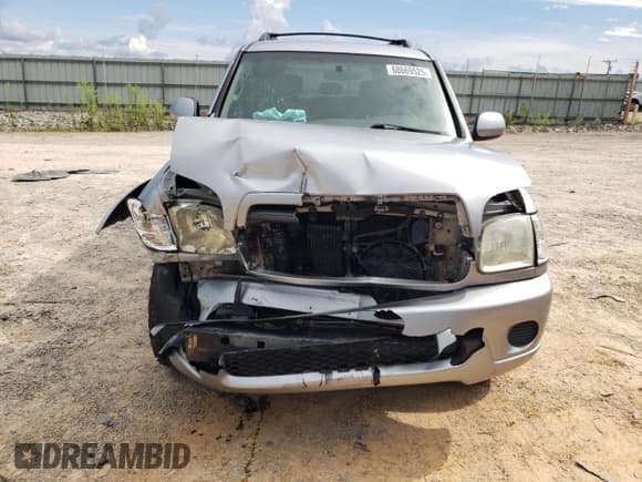 ✅ 2001 Toyota Sequoia SR5 • VIN: 5TDBT44A51S027574 • Лот: 68669525. Опубликован ранее на Copart с пробегом 317 315 миль. Бесплатный доступ к архиву аукционных продаж из США и подробный отчёт об истории автомобиля на DreamBid. Изображение 5.