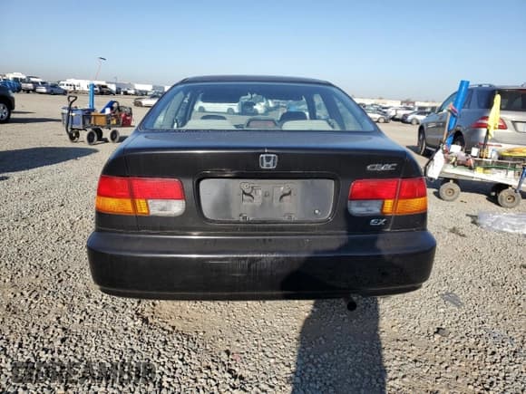 ✅ 1996 Honda Civic EX • VIN: 1HGEJ8240TL045820 • Lot: 52050915. Listed on Copart with 239,335 mi. Free auction sales archive from the USA and detailed vehicle history report at DreamBid. Image 6.