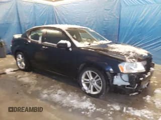 ✅ 2011 Dodge Avenger Heat • VIN: 1B3BD1FG9BN601762 • Лот: 86483334. Опубликован ранее на Copart с пробегом 60 722 миль. Бесплатный доступ к архиву аукционных продаж из США и подробный отчёт об истории автомобиля на DreamBid. Изображение 4.