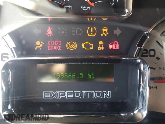 ✅ 2013 Ford Expedition Max Limited • VIN: 1FMJK1K57DEF28930 • Lot: 46493835. Listed on Copart with 199,866 mi. Free auction sales archive from the USA and detailed vehicle history report at DreamBid. Image 9.