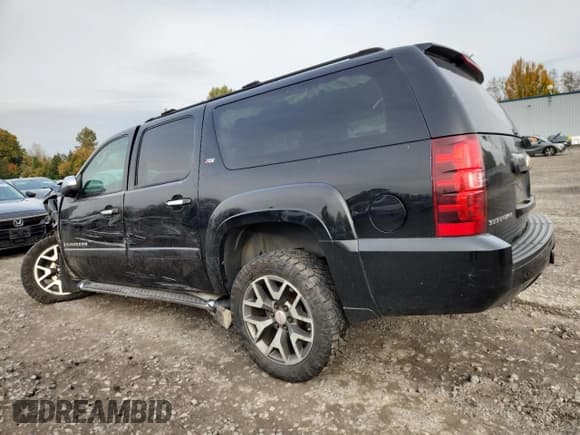✅ 2007 Chevrolet Suburban LT • VIN: 3GNFK16387G226683 • Lot: 82418475. Listed on Copart with Not provided. Free auction sales archive from the USA and detailed vehicle history report at DreamBid. Image 2.
