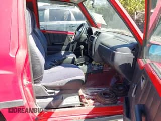 ✅ 1998 Chevrolet Tracker • VIN: 2CNBE1866W6924835 • Лот: 41821459. Опубликован ранее на IAAI с пробегом 54 512 миль. Бесплатный доступ к архиву аукционных продаж из США и подробный отчёт об истории автомобиля на DreamBid. Изображение 5.