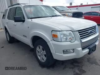 ✅ 2008 Ford Explorer XLT • VIN: 1FMEU73898UA38623 • Lot: 42044003. Wystawiony na IAAI z przebiegiem 235 591 mil. Bezpłatny archiwum sprzedaży aukcyjnych z USA i szczegółowy raport historii pojazdu na DreamBid. Zdjęcie 1.