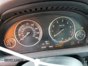 ✅ 2015 BMW X5 sDrive35i • VIN: 5UXKR2C55F0H35682 • Лот: 85483965. Опубликован ранее на Copart с пробегом 128 127 миль. Бесплатный доступ к архиву аукционных продаж из США и подробный отчёт об истории автомобиля на DreamBid. Изображение 9.