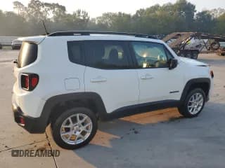 ✅ 2022 Jeep Renegade Latitude • VIN: ZACNJDB12NPN77062 • Lot: 81409335. Wystawiony na Copart z przebiegiem 47 011 mil. Bezpłatny archiwum sprzedaży aukcyjnych z USA i szczegółowy raport historii pojazdu na DreamBid. Zdjęcie 3.