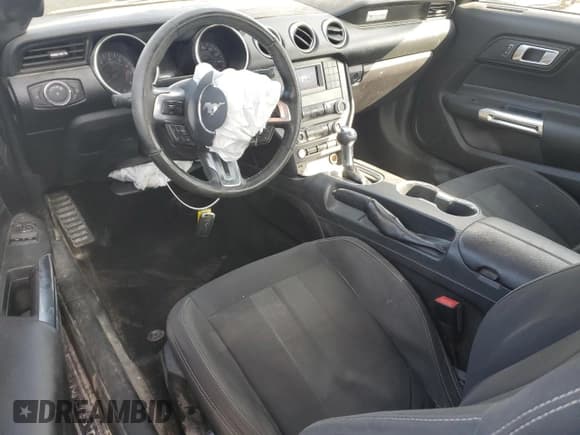 ✅ 2019 Ford Mustang EcoBoost • VIN: 1FA6P8TH1K5133481 • Lot: 84575965. Listed on Copart with 92,458 mi. Free auction sales archive from the USA and detailed vehicle history report at DreamBid. Image 8.