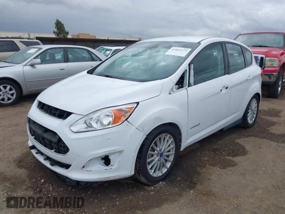 ✅ 2013 Ford C-Max SE • VIN: 1FADP5AU1DL513036 • Lot: 42062272. Wystawiony na IAAI z przebiegiem 148 121 mil. Bezpłatny archiwum sprzedaży aukcyjnych z USA i szczegółowy raport historii pojazdu na DreamBid. Zdjęcie 6.
