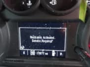 ✅ 2023 Chevrolet Silverado 1500 Custom Trail Boss • VIN: 3GCPDCEK7PG279547 • Lot: 41872652. Wystawiony na IAAI z przebiegiem 17 677 mil. Bezpłatny archiwum sprzedaży aukcyjnych z USA i szczegółowy raport historii pojazdu na DreamBid. Zdjęcie 15.