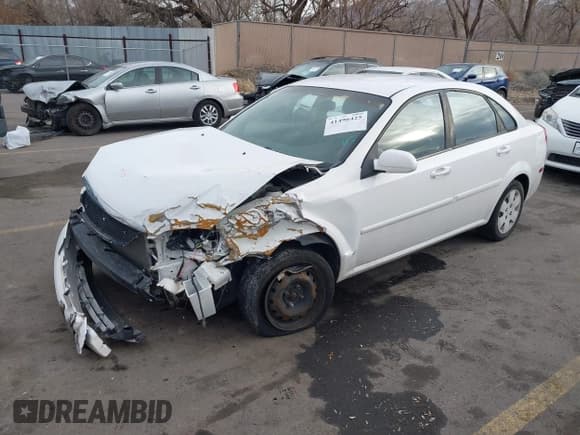 ✅ 2008 Suzuki Forenza • VIN: KL5JD56Z88K928012 • Lot: 41496425. Wystawiony na IAAI z przebiegiem 117 619 mil. Bezpłatny archiwum sprzedaży aukcyjnych z USA i szczegółowy raport historii pojazdu na DreamBid. Zdjęcie 2.