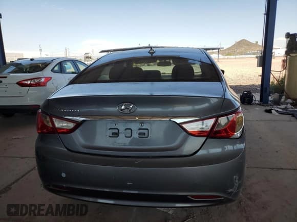 ✅ 2013 Hyundai Sonata GLS • VIN: 5NPEB4AC9DH581085 • Lot: 71054474. Listed on Copart with 105,513 mi. Free auction sales archive from the USA and detailed vehicle history report at DreamBid. Image 6.