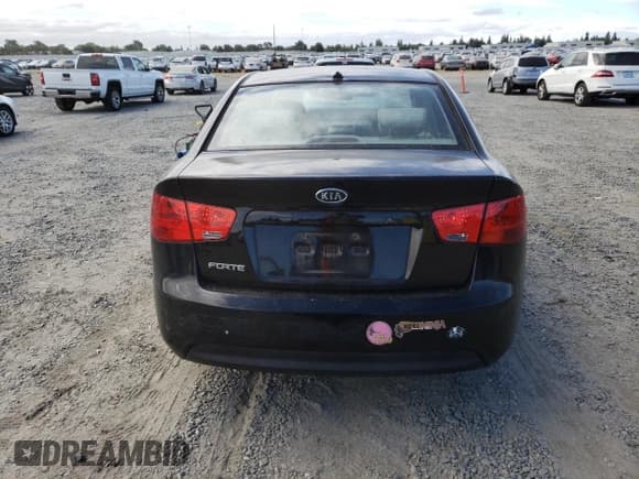 ✅ 2011 Kia Forte LX • VIN: KNAFT4A26B5447895 • Лот: 65764145. Опубликован ранее на Copart с пробегом 188 713 миль. Бесплатный доступ к архиву аукционных продаж из США и подробный отчёт об истории автомобиля на DreamBid. Изображение 6.