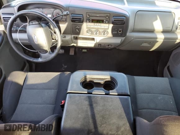 ✅ 2005 Ford F-250 XL • VIN: 1FTSX21515EA71874 • Lot: 90693555. Listed on Copart with 145,088 mi. Free auction sales archive from the USA and detailed vehicle history report at DreamBid. Image 8.