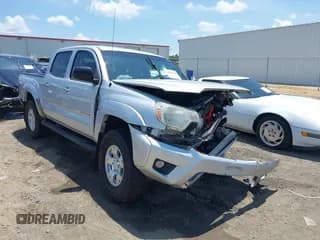 ✅ 2013 Toyota Tacoma PreRunner • VIN: 5TFJU4GN7DX038601 • Лот: 42801881. Опубликован ранее на IAAI с пробегом 83 267 миль. Бесплатный доступ к архиву аукционных продаж из США и подробный отчёт об истории автомобиля на DreamBid. Изображение 1.