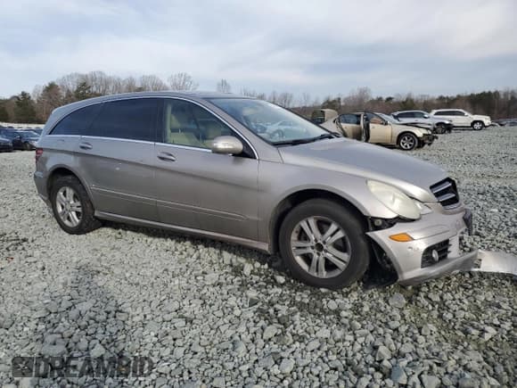 ✅ 2009 Mercedes-Benz R 3.5L • VIN: 4JGCB65E79A089339 • Lot: 47465795. Wystawiony na Copart z przebiegiem 231 621 mil. Bezpłatny archiwum sprzedaży aukcyjnych z USA i szczegółowy raport historii pojazdu na DreamBid. Zdjęcie 4.