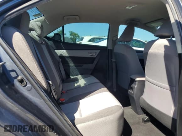 ✅ 2019 Toyota Corolla LE • VIN: 2T1BURHE1KC181412 • Лот: 86294415. Опубликован ранее на Copart с пробегом 84 158 миль. Бесплатный доступ к архиву аукционных продаж из США и подробный отчёт об истории автомобиля на DreamBid. Изображение 6.