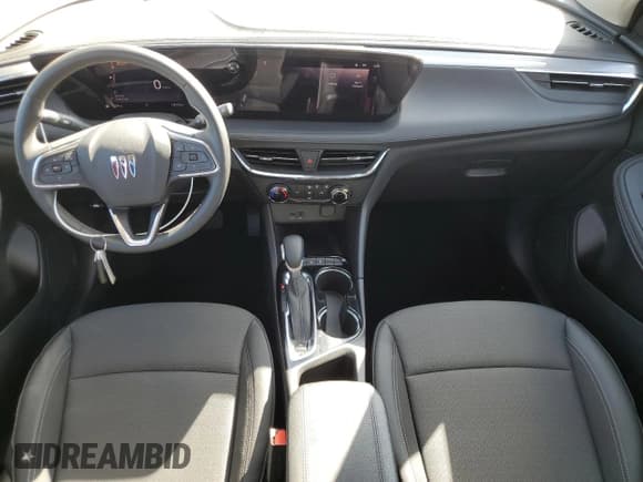 ✅ 2025 Buick Encore GX Preferred • VIN: KL4AMCSL5SB188260 • Lot: 86535235. Wystawiony na Copart z przebiegiem 14 125 mil. Bezpłatny archiwum sprzedaży aukcyjnych z USA i szczegółowy raport historii pojazdu na DreamBid. Zdjęcie 8.