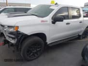 ✅ 2023 Chevrolet Silverado 1500 LT Trail Boss • VIN: 3GCUDFEDXPG331436 • Lot: 43460083. Wystawiony na IAAI z przebiegiem 10 196 mil. Bezpłatny archiwum sprzedaży aukcyjnych z USA i szczegółowy raport historii pojazdu na DreamBid. Zdjęcie 2.