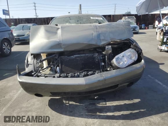 ✅ 2010 Dodge Challenger SE • VIN: 2B3CJ4DV5AH318508 • Lot: 87017774. Wystawiony na Copart z przebiegiem Nie podano. Bezpłatny archiwum sprzedaży aukcyjnych z USA i szczegółowy raport historii pojazdu na DreamBid. Zdjęcie 5.