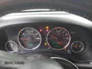 ✅ 2014 Jeep Wrangler Unlimited Sahara • VIN: 1C4BJWEG0EL258765 • Lot: 84206115. Wystawiony na Copart z przebiegiem 143 903 mil. Bezpłatny archiwum sprzedaży aukcyjnych z USA i szczegółowy raport historii pojazdu na DreamBid. Zdjęcie 9.