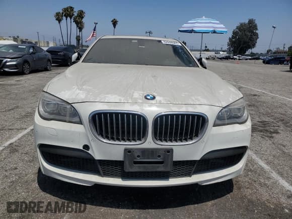 ✅ 2014 BMW 7 Series 750i • VIN: WBAYA8C59ED228372 • Lot: 62698965. Wystawiony na Copart z przebiegiem Nie podano. Bezpłatny archiwum sprzedaży aukcyjnych z USA i szczegółowy raport historii pojazdu na DreamBid. Zdjęcie 5.