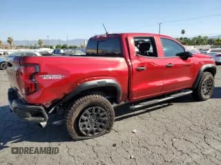 ✅ 2024 Chevrolet Colorado 4WD Trail Boss • VIN: 1GCPTEEK0R1149108 • Лот: 70298004. Опубликован ранее на Copart с пробегом 5 504 миль. Бесплатный доступ к архиву аукционных продаж из США и подробный отчёт об истории автомобиля на DreamBid. Изображение 3.
