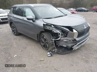 2023 Mitsubishi Outlander SEL z VIN JA4J3VA88PZ029419, wystawiony jako IAAI lot #41705239 z przebiegiem 27 604 mil mil oraz . Historia ofert i sprzedaży dostępna na DreamBid. Obrazek 1.