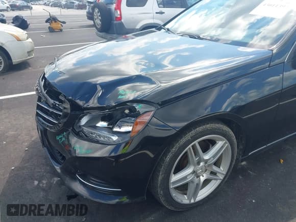 ✅ 2014 Mercedes-Benz E 350 Luxury • VIN: WDDHF8JB5EA857454 • Лот: 43011393. Опубликован ранее на IAAI с пробегом 147 663 миль. Бесплатный доступ к архиву аукционных продаж из США и подробный отчёт об истории автомобиля на DreamBid. Изображение 17.