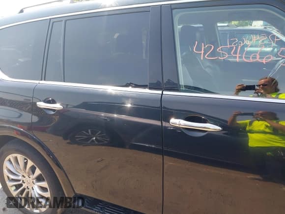 ✅ 2016 Infiniti QX80 • VIN: JN8AZ2NE5G9125225 • Lot: 42546651. Wystawiony na IAAI z przebiegiem 83 365 mil. Bezpłatny archiwum sprzedaży aukcyjnych z USA i szczegółowy raport historii pojazdu na DreamBid. Zdjęcie 14.