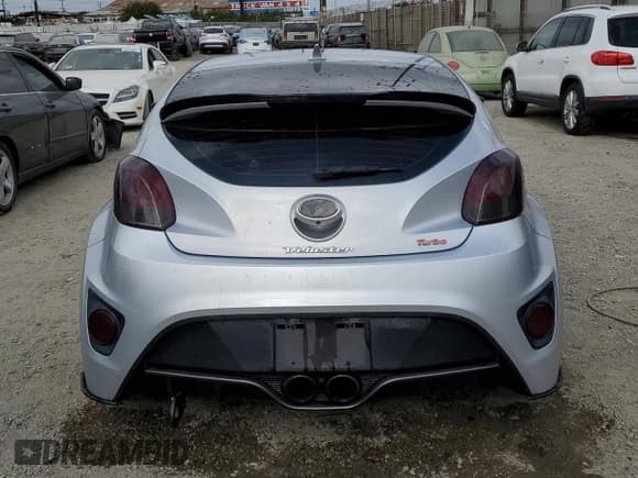 ✅ 2016 Hyundai Veloster Turbo • VIN: KMHTC6AE8GU290522 • Lot: 78087424. Wystawiony na Copart z przebiegiem 98 541 mil. Bezpłatny archiwum sprzedaży aukcyjnych z USA i szczegółowy raport historii pojazdu na DreamBid. Zdjęcie 6.