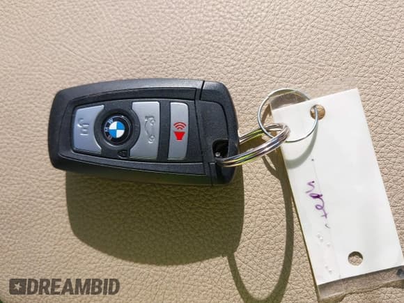 ✅ 2017 BMW 3 Series 320i • VIN: WBA8E1G36HNU17676 • Lot: 43597193. Wystawiony na IAAI z przebiegiem 78 800 mil. Bezpłatny archiwum sprzedaży aukcyjnych z USA i szczegółowy raport historii pojazdu na DreamBid. Zdjęcie 11.