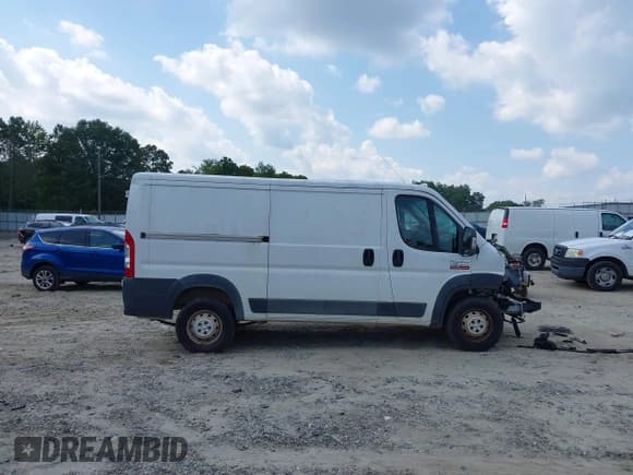 ✅ 2016 Ram ProMaster Cargo • VIN: 3C6TRVAG3GE111100 • Lot: 43040478. Wystawiony na IAAI z przebiegiem 166 101 mil. Bezpłatny archiwum sprzedaży aukcyjnych z USA i szczegółowy raport historii pojazdu na DreamBid. Zdjęcie 14.