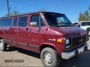 ✅ 1994 GMC Rally • VIN: 1GJGG39K6RF527981 • Lot: 41851882. Wystawiony na IAAI z przebiegiem 159 751 mil. Bezpłatny archiwum sprzedaży aukcyjnych z USA i szczegółowy raport historii pojazdu na DreamBid. Zdjęcie 1.