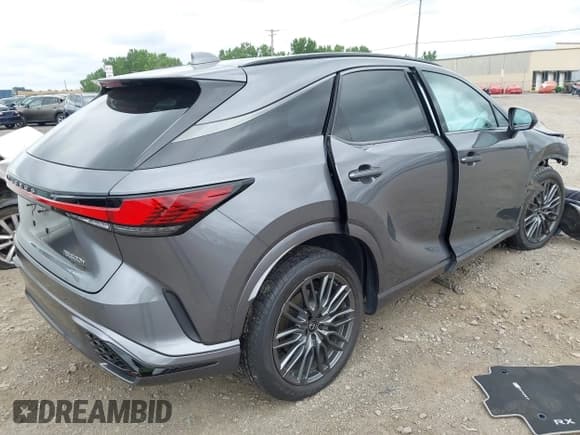 ✅ 2023 Lexus RX 500h F Sport Performance • VIN: 2T2BCMEA8PC001532 • Лот: 42674608. Опубликован ранее на IAAI с пробегом 22 051 миль. Бесплатный доступ к архиву аукционных продаж из США и подробный отчёт об истории автомобиля на DreamBid. Изображение 4.
