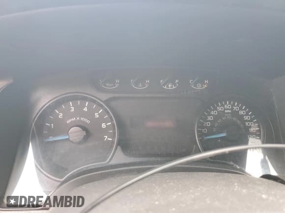 ✅ 2014 Ford F-150 XL • VIN: 1FTFW1EF0EKF00795 • Lot: 84264015. Wystawiony na Copart z przebiegiem Nie podano. Bezpłatny archiwum sprzedaży aukcyjnych z USA i szczegółowy raport historii pojazdu na DreamBid. Zdjęcie 9.